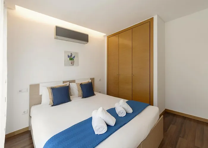 Atlantic Panoramic Salir de Porto